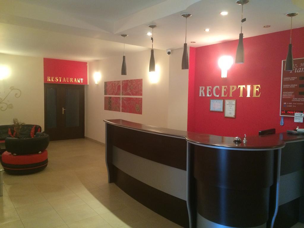 Hotel Fiama Otelu Rosu Zewnętrze zdjęcie
